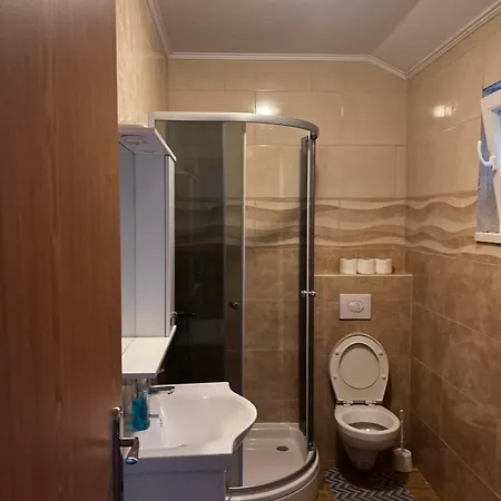 Peaceful Oasis With Sea View And Parking Spot Apartment *